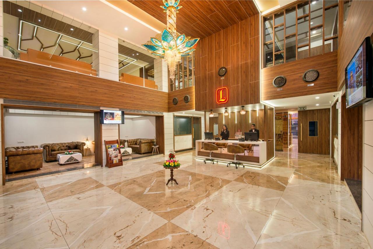 Lords Eco Inn Morbi Екстериор снимка