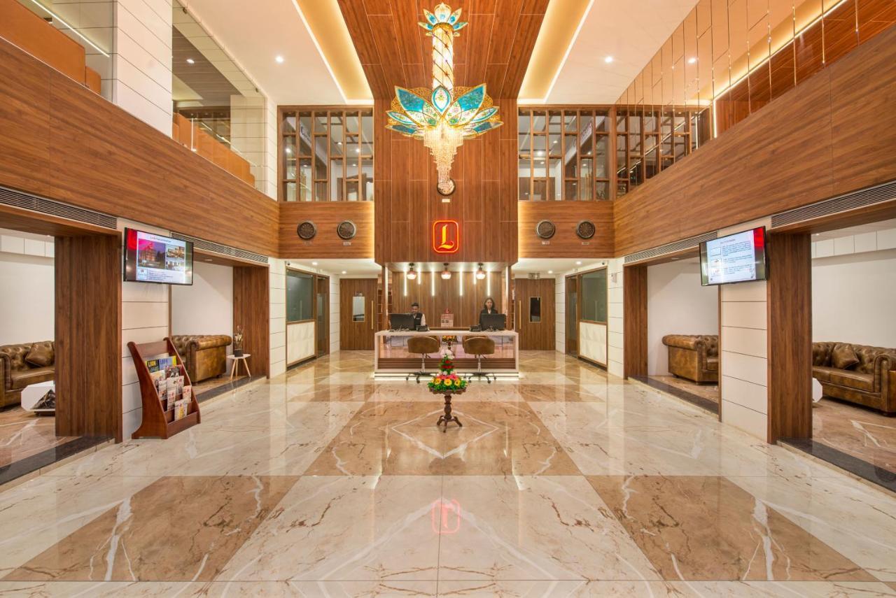 Lords Eco Inn Morbi Екстериор снимка